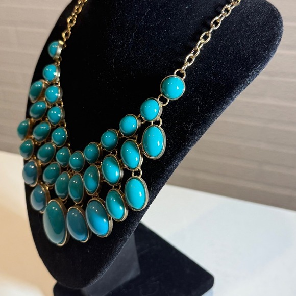 Statement Necklace Turquoise Blue Gold Tone Bib Costume Jewelry Women's - Picture 3 of 4